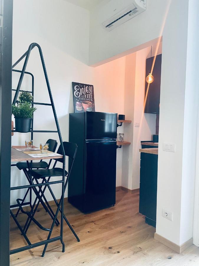 Trevi Industrial Room C Милан Экстерьер фото